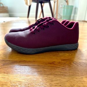 No Bull trainers Womens size 9.5